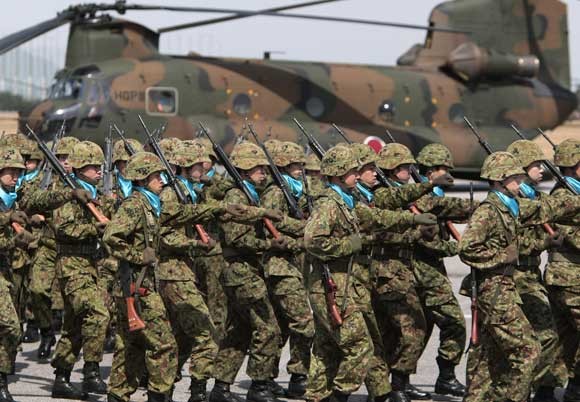 Nhật Bản muốn xây dựng quân đội chính quy